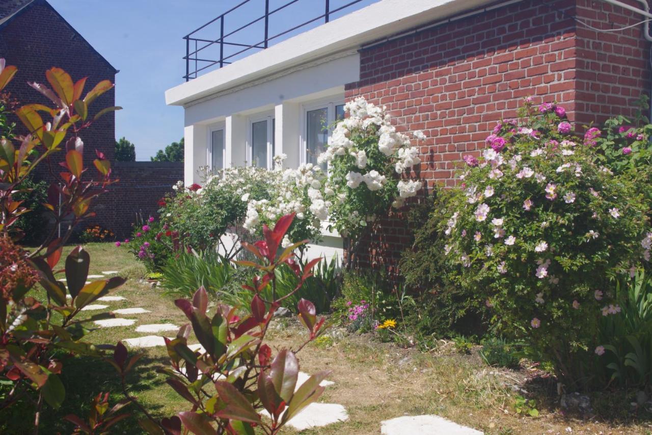 Studio Rez-De-Jardin Dieppe Exterior foto